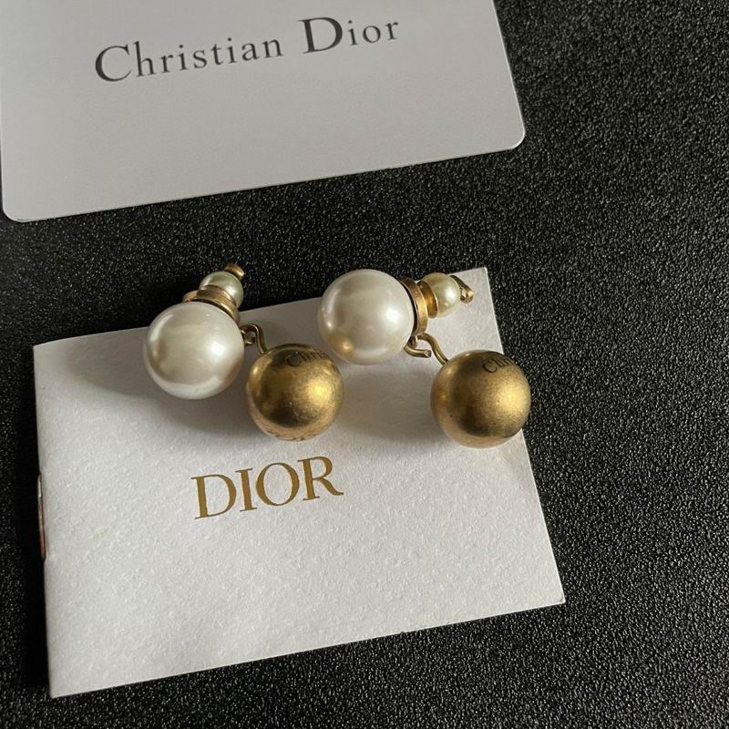 Dior Earring 09yxx32 (9)