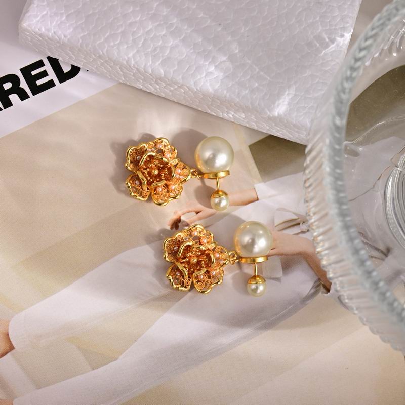 Dior Earring 09yxx45 (1)