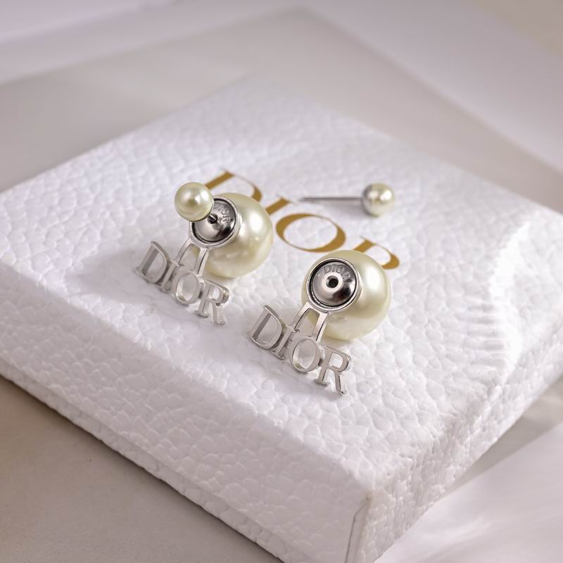 Dior Earring 09yxx70 (3)