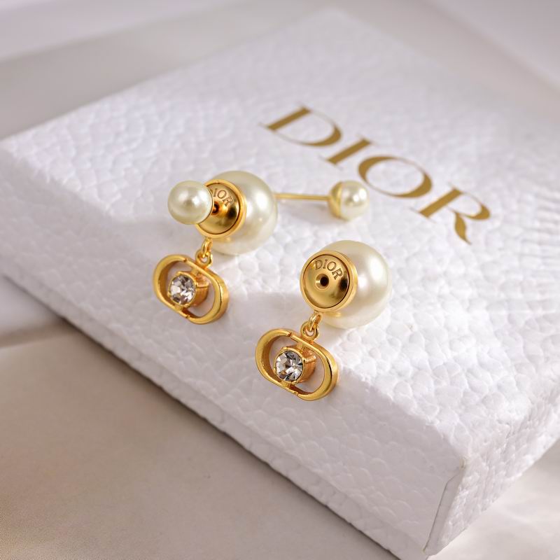 Dior Earring 09yxx73 (5)