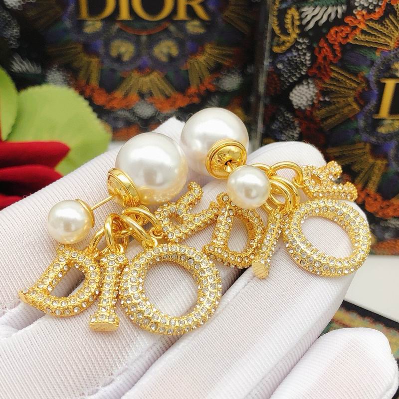 Dior Earring 09yxx82 (5)