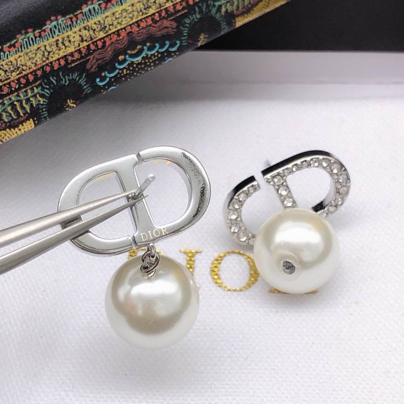 Dior Earring 09yxx87 (6)