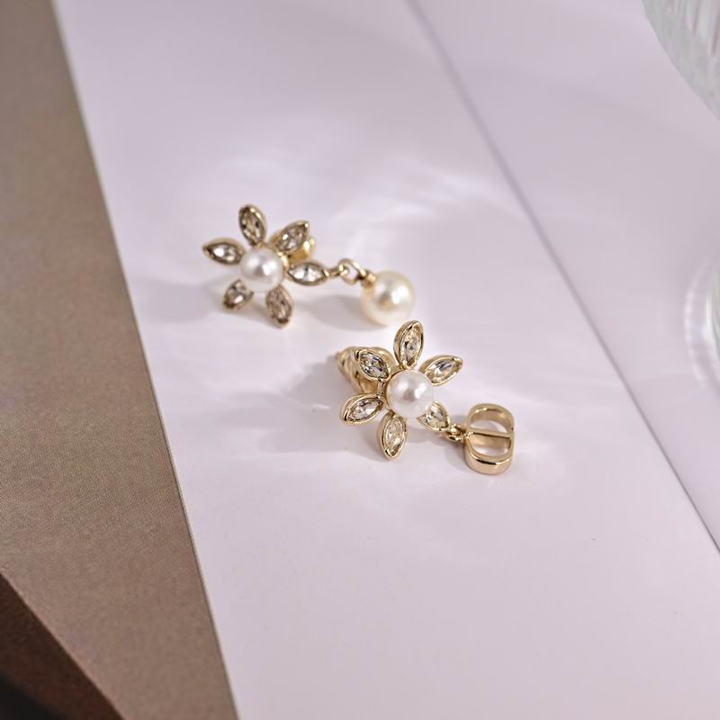 Dior Earring 09yxx89 (1)