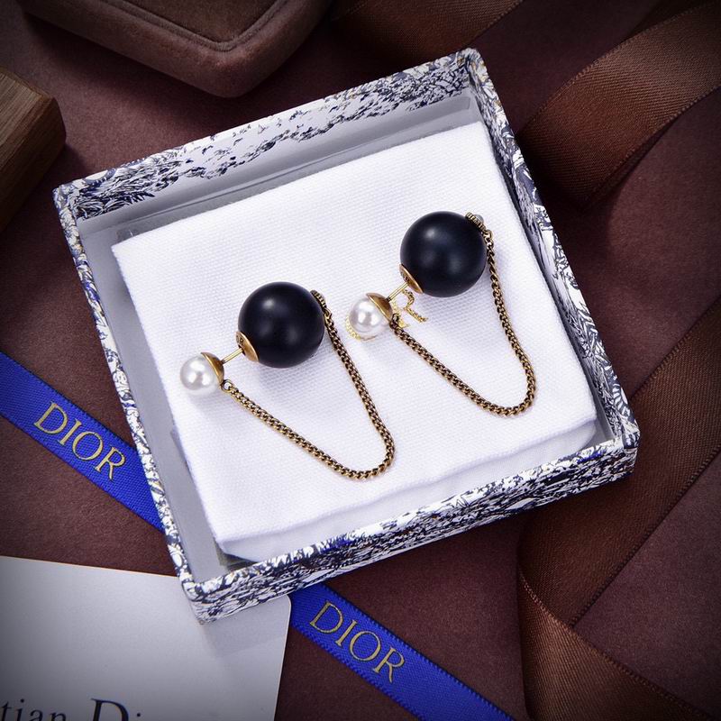 Dior Earring 09yxx97 (1)