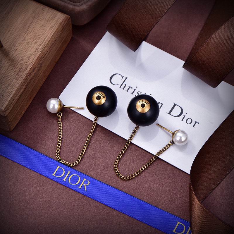 Dior Earring 09yxx97 (4)