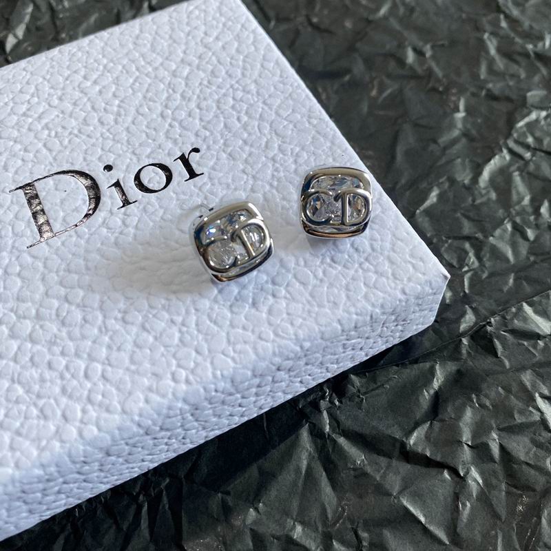 Dior Earring 10yxx130 (1)