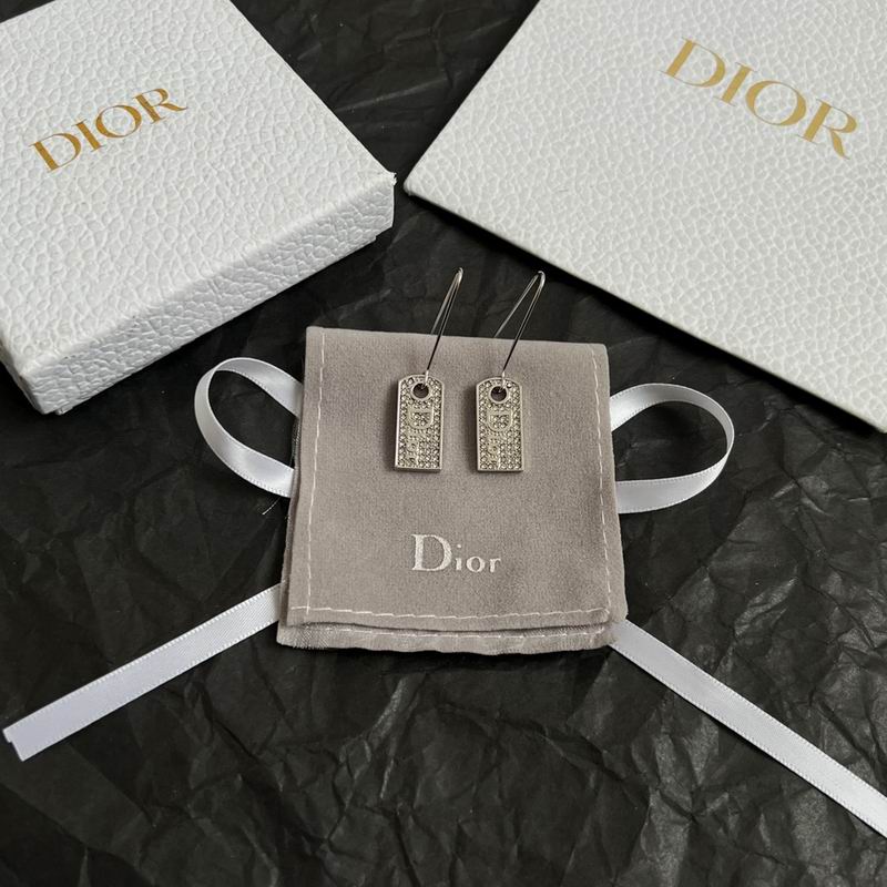 Dior Earring 11yxx161 (2)