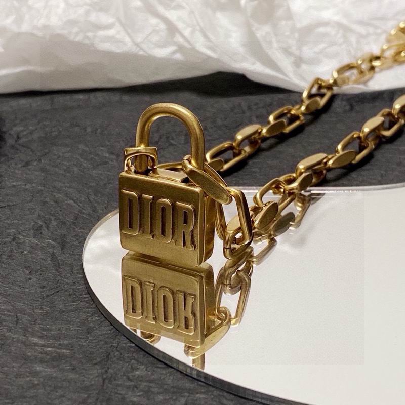 Dior Necklace 09yxx17 (7)