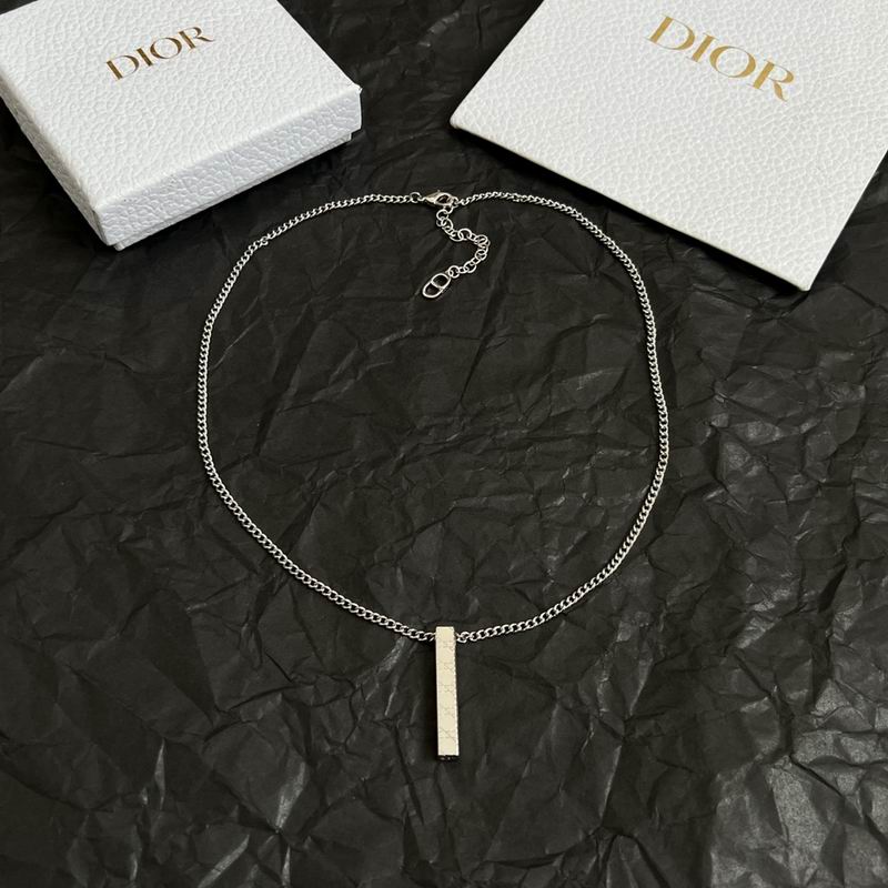 Dior Necklace 09yxx18 (3)