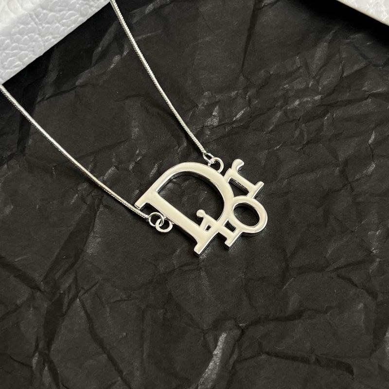 Dior Necklace 09yxx19 (11)
