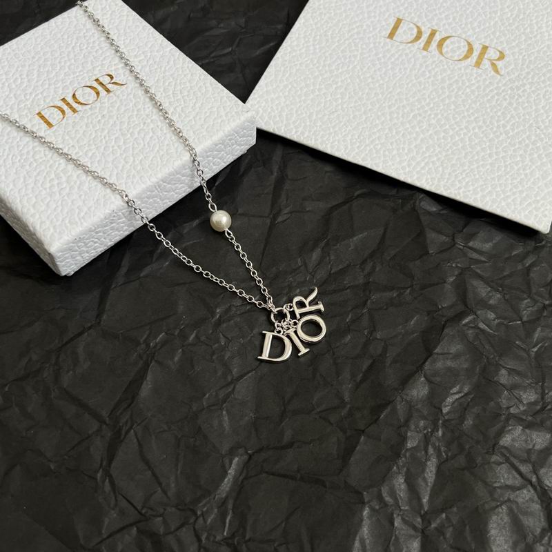 Dior Necklace 09yxx20 (12)