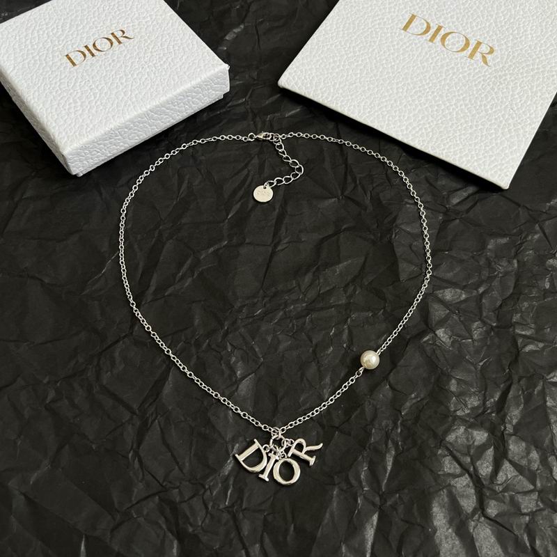 Dior Necklace 09yxx20 (13)
