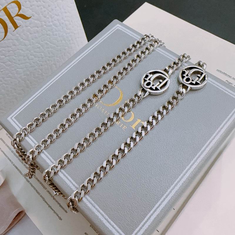 Dior Necklace 09yxx46 (6)