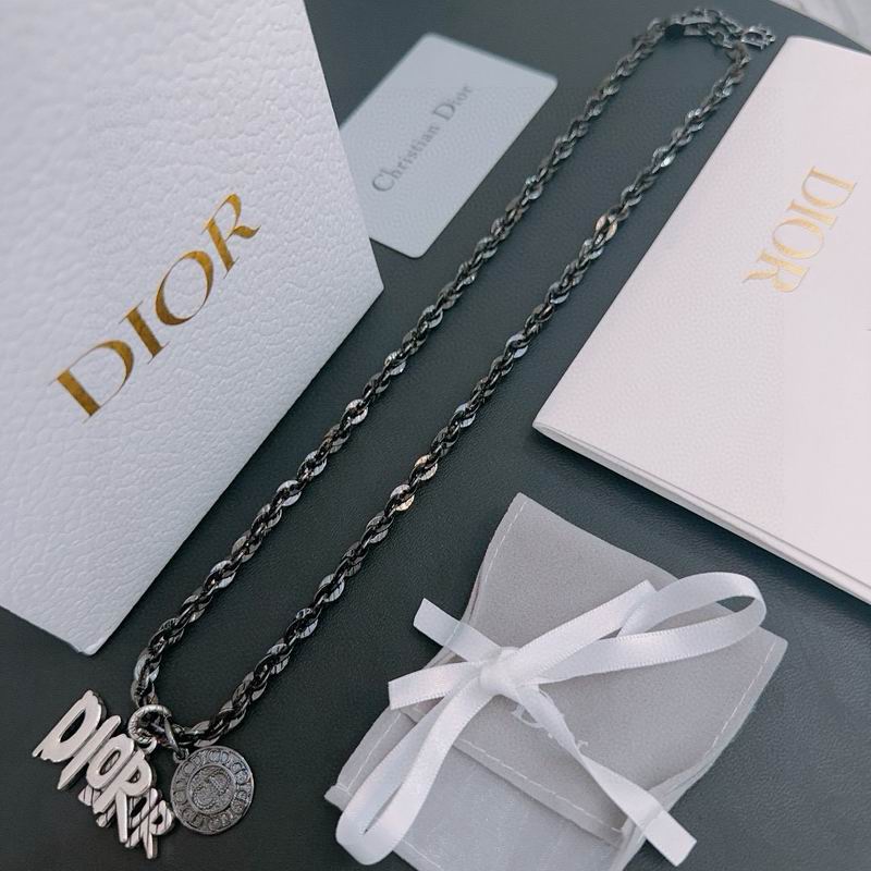 Dior Necklace 10yxx104 (1)