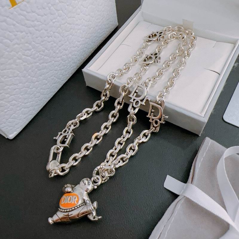 Dior Necklace 10yxx64 (4)