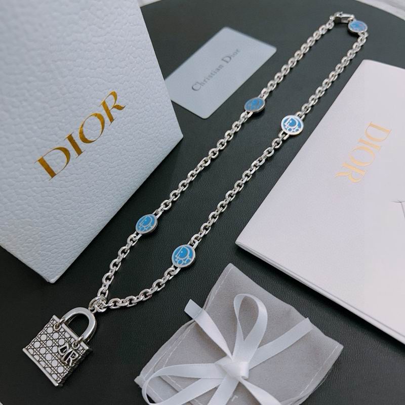 Dior Necklace 10yxx70 (1)