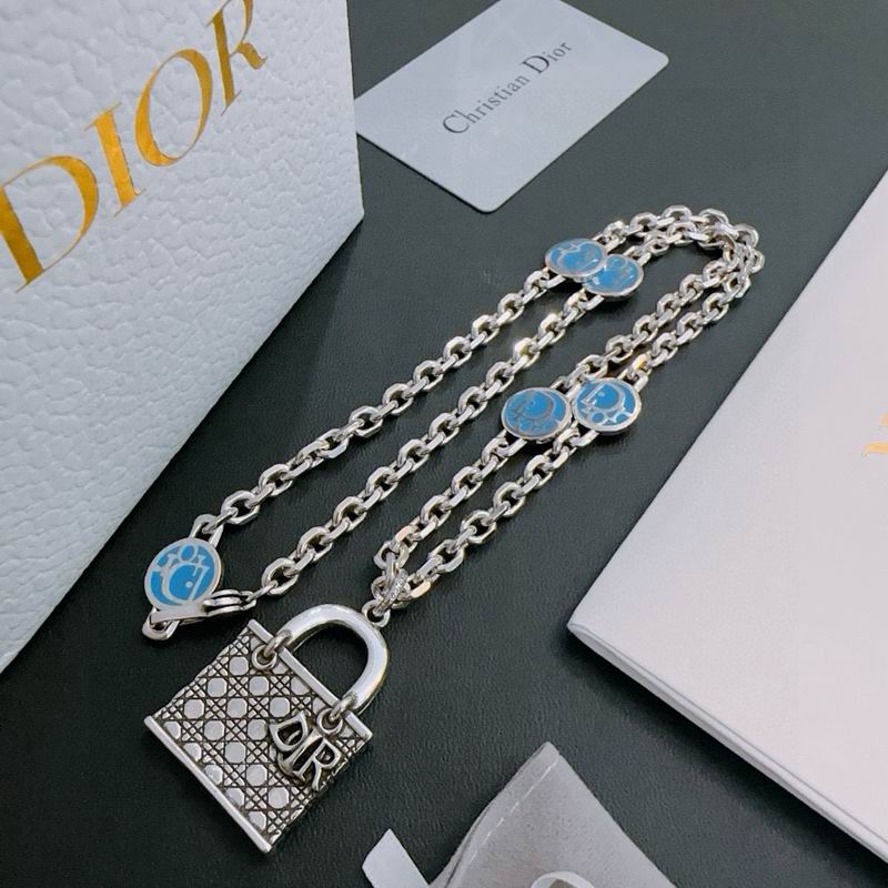 Dior Necklace 10yxx70 (5)