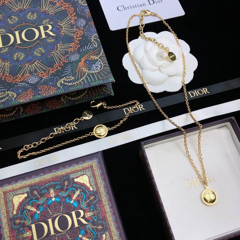 Dior Necklace 10yxx78 (8)