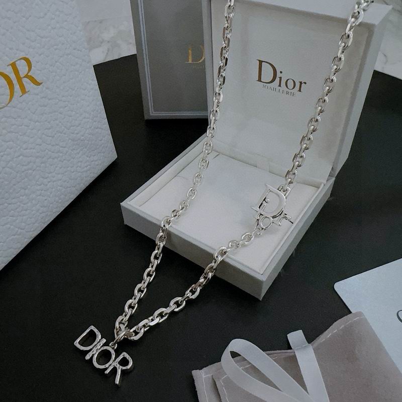 Dior Necklace 10yxx79 (2)