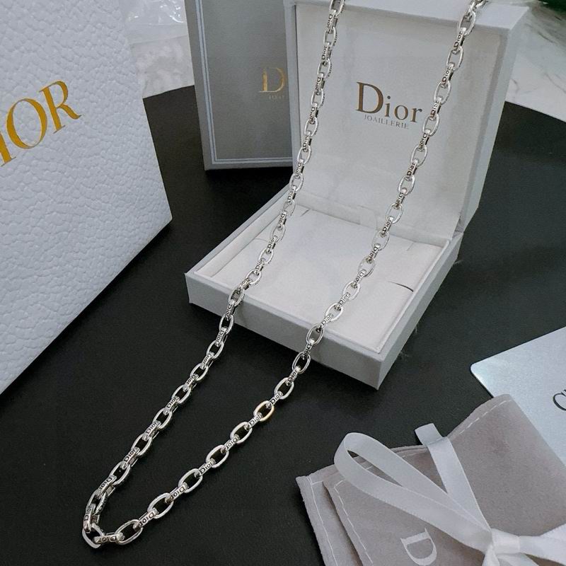 Dior Necklace 10yxx80 (3)
