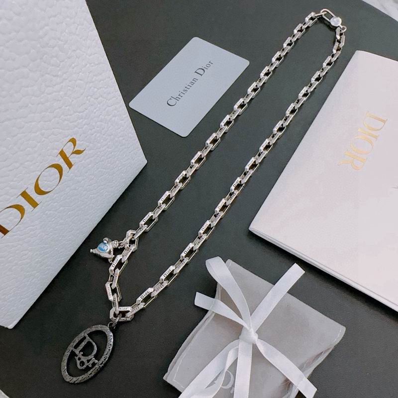 Dior Necklace 10yxx86 (1)