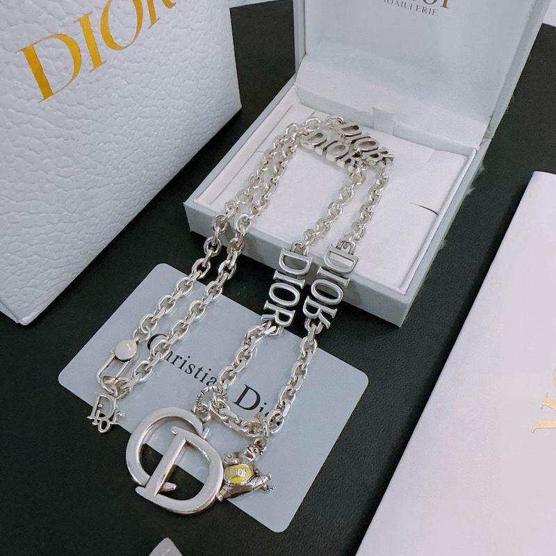 Dior Necklace 10yxx90 (1)