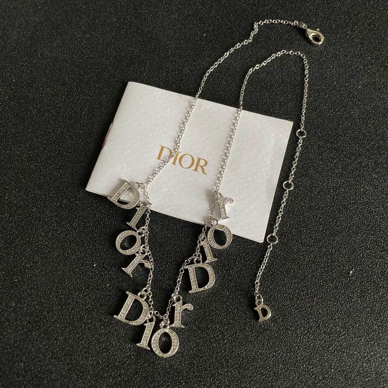 Dior Necklace 10yxx94 (7)