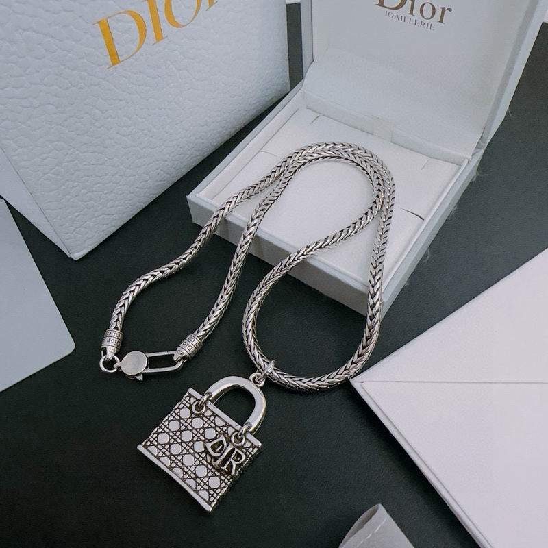 Dior Necklace 10yxx95 (2)