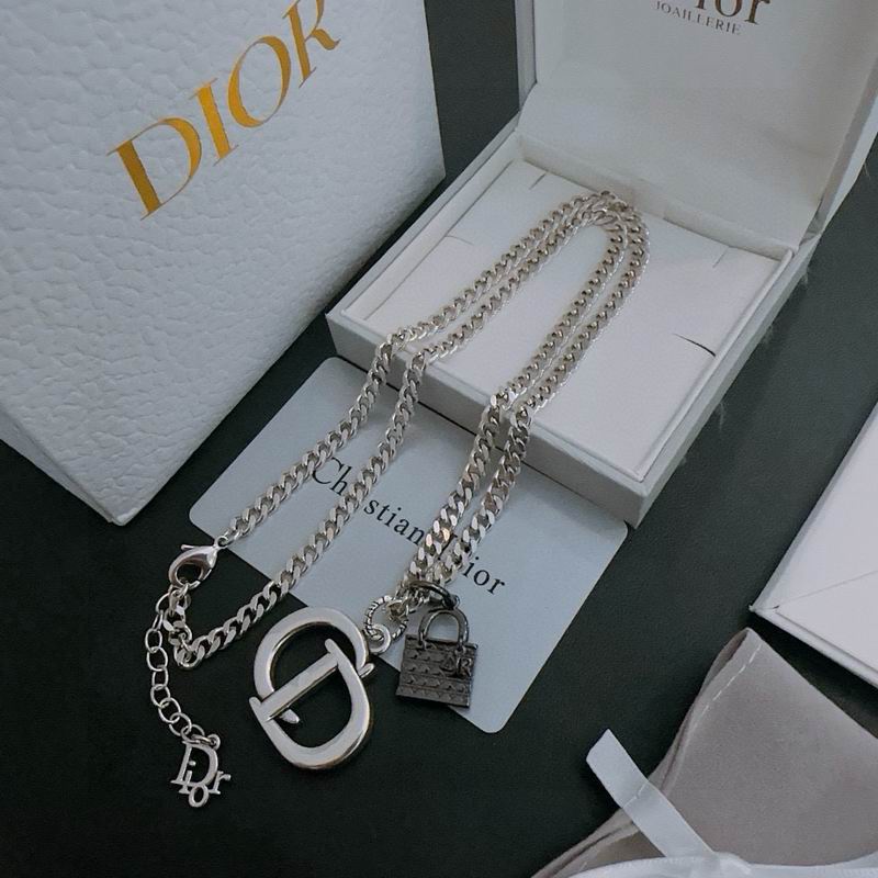 Dior Necklace 10yxx98 (2)