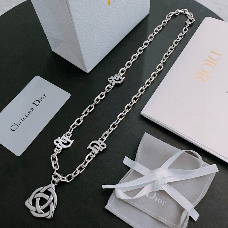 Dior Necklace 11yxx134 (3)