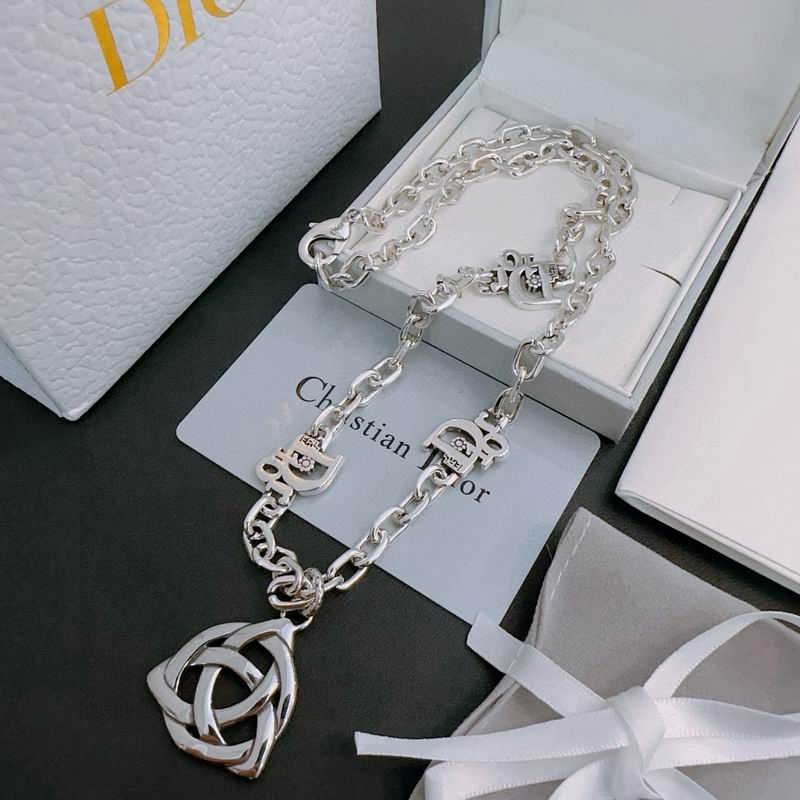 Dior Necklace 11yxx134 (4)