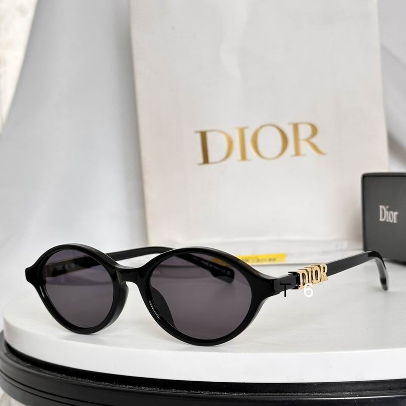 Dior PacficR7 51 18-145 e01