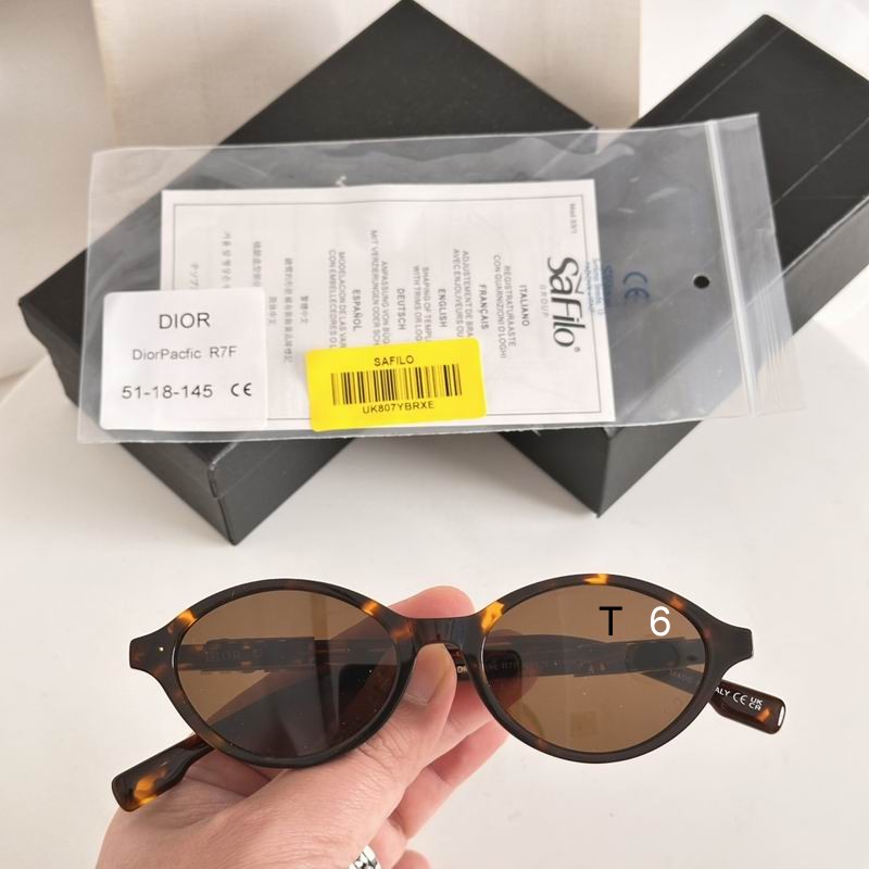 Dior PacficR7F 51 18-145 e02