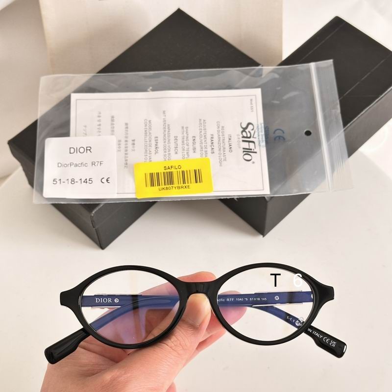 Dior PacficR7F 51 18-145 e04
