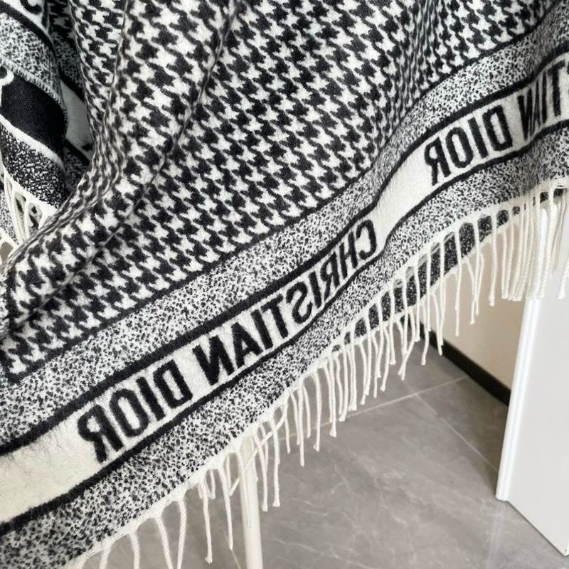 Dior Scarf 140X140cm  E17 (1)