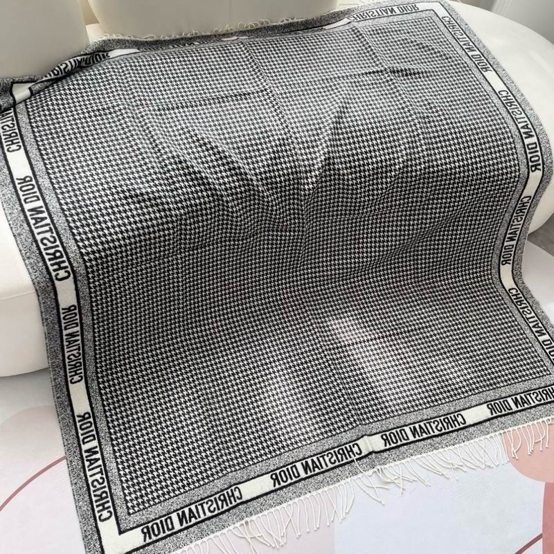 Dior Scarf 140X140cm  E17 (5)