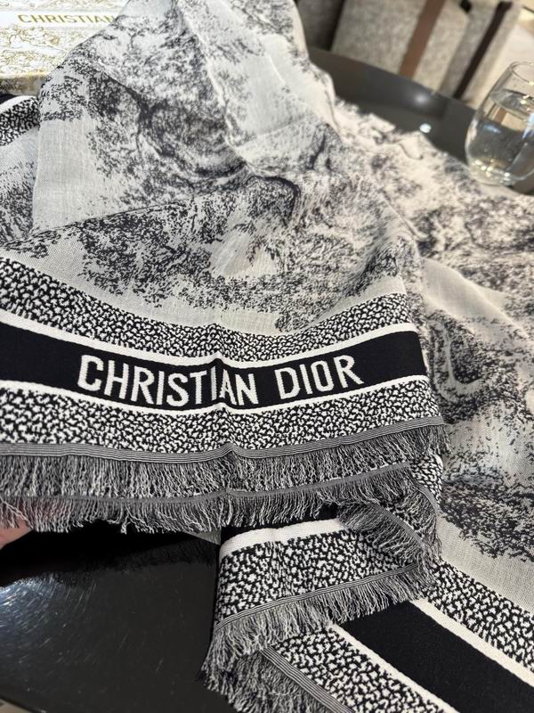 Dior Scarf 140X140cm 57%羊毛43%真丝 E49 (19)