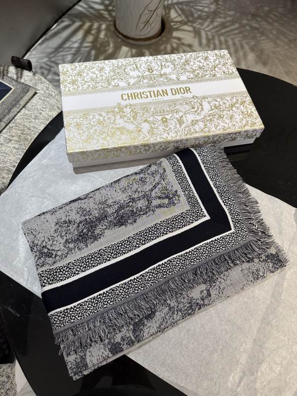Dior Scarf 140X140cm 57%羊毛43%真丝 E49 (23)