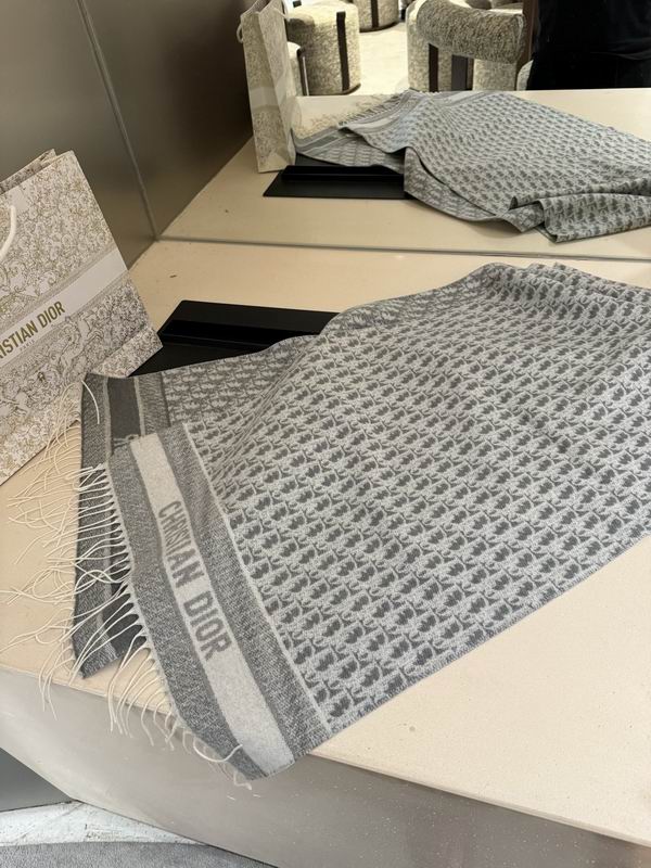 Dior Scarf 45X180cm 100%羊绒 E12 (2)