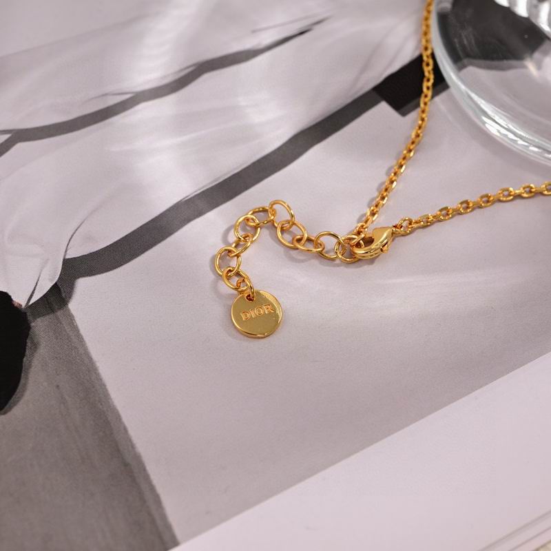 Dior Suits 09yxx08 (5)