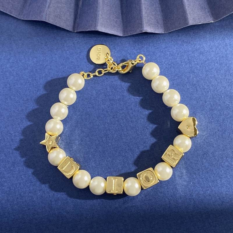 Dior Suits 09yxx10 (3)