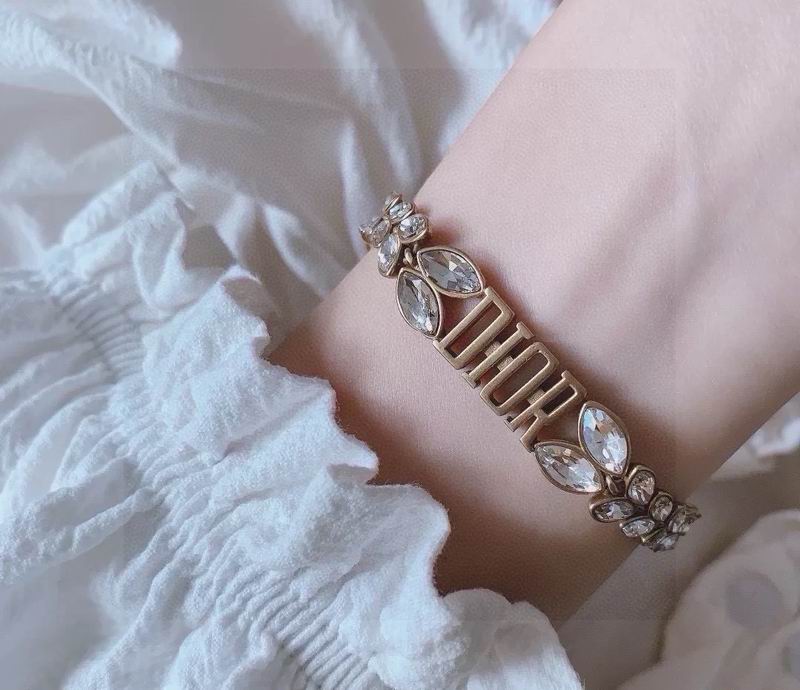 Dior Suits 09yxx15 (5)