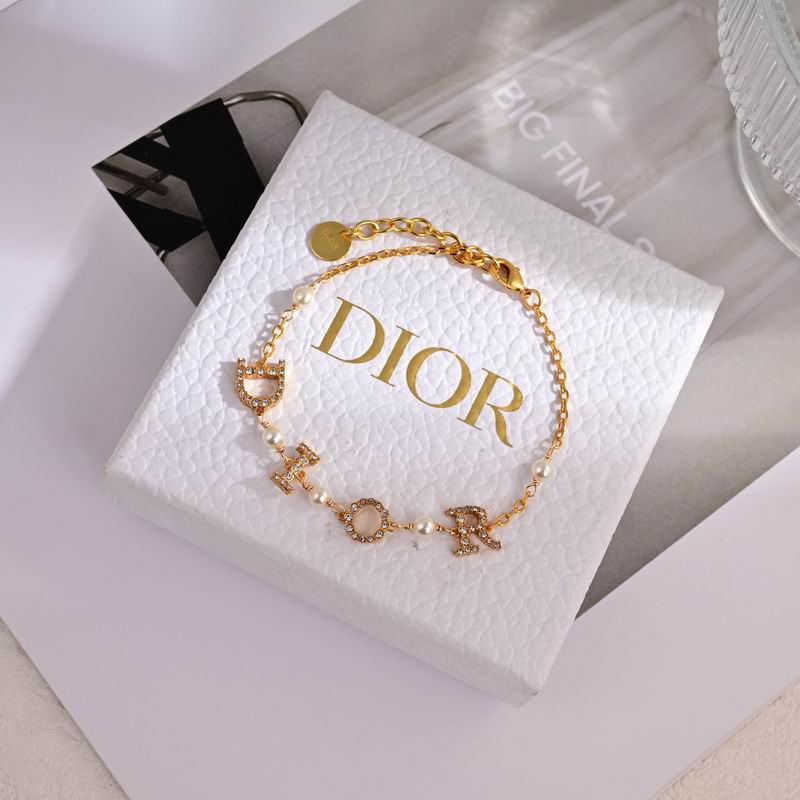 Dior Suits 09yxx17 (4)