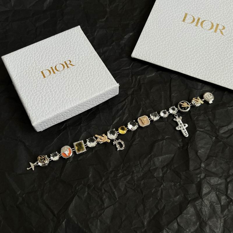 Dior Suits 09yxx20 (5)