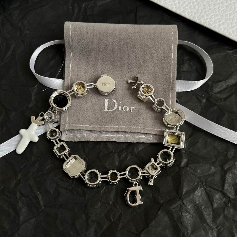 Dior Suits 09yxx20 (7)