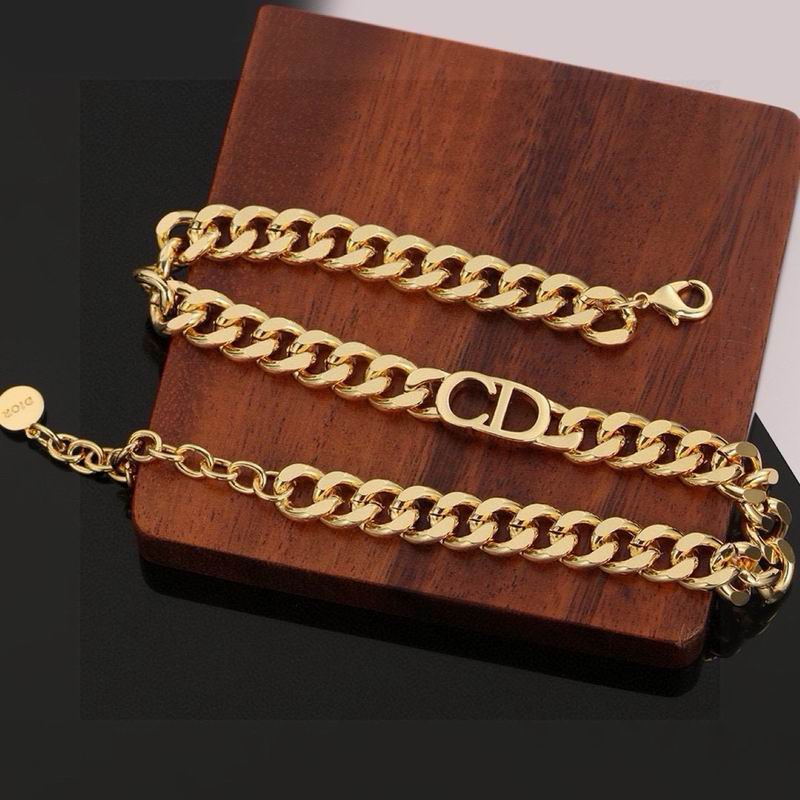 Dior Suits 10yxx22 (3)