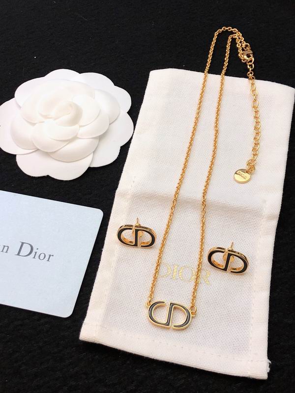 Dior Suits 10yxx23 (9)