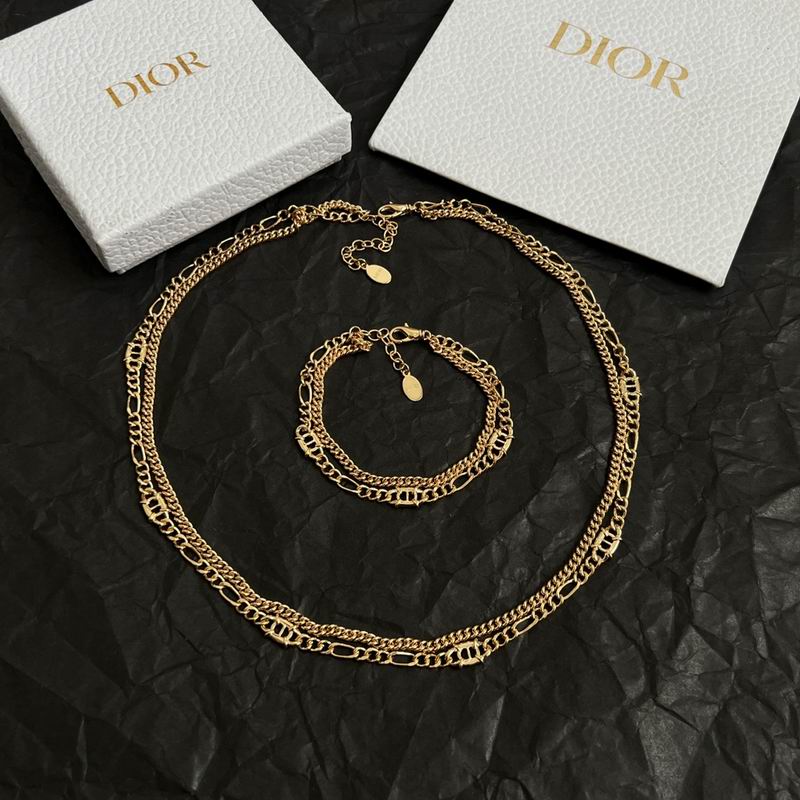 Dior Suits 10yxx25 (4)