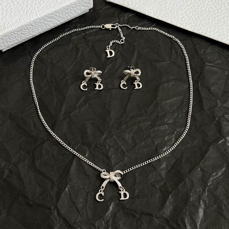 Dior Suits 11yxx28 (1)