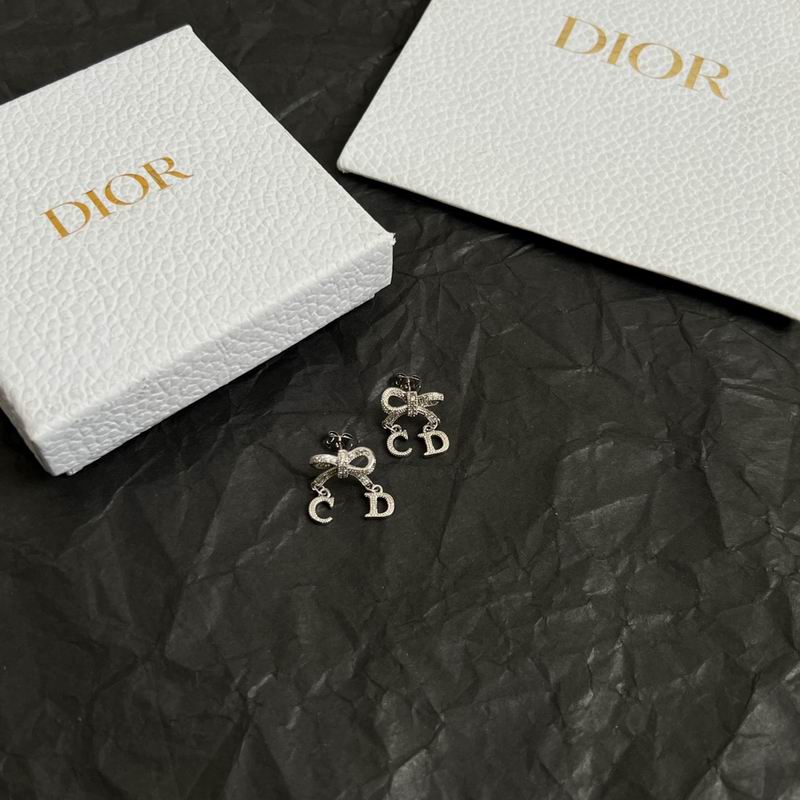 Dior Suits 11yxx28 (3)